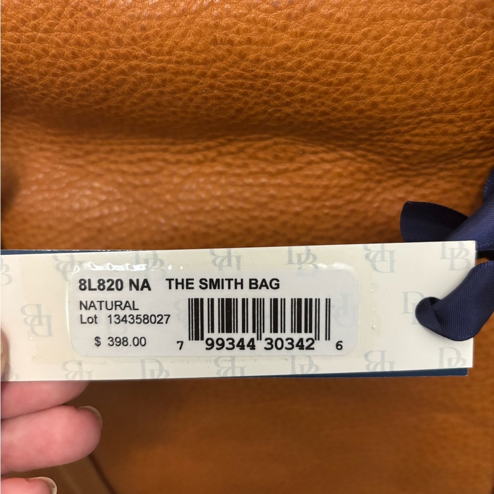 Dooney & Bourke “The Smith Bag” Tan Leather Shoulder Bag - Picture 3 of 7